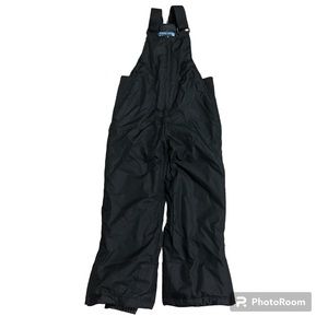 Kid S(4/5). insulated skiing overall